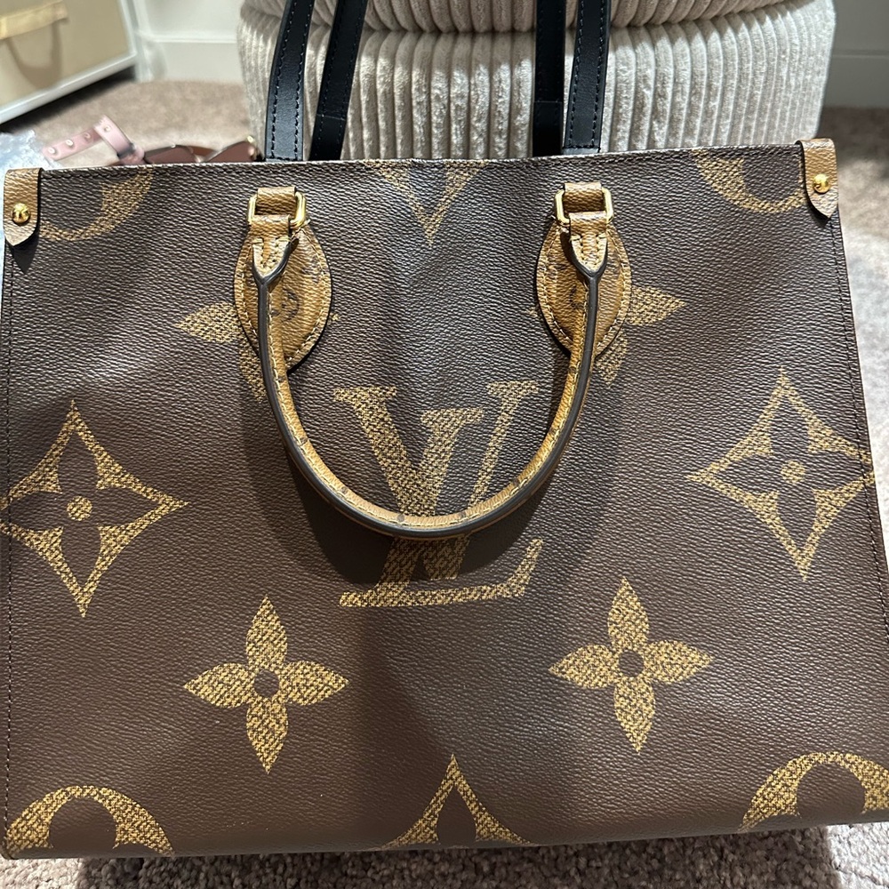 Louis Vuitton On the Go MM